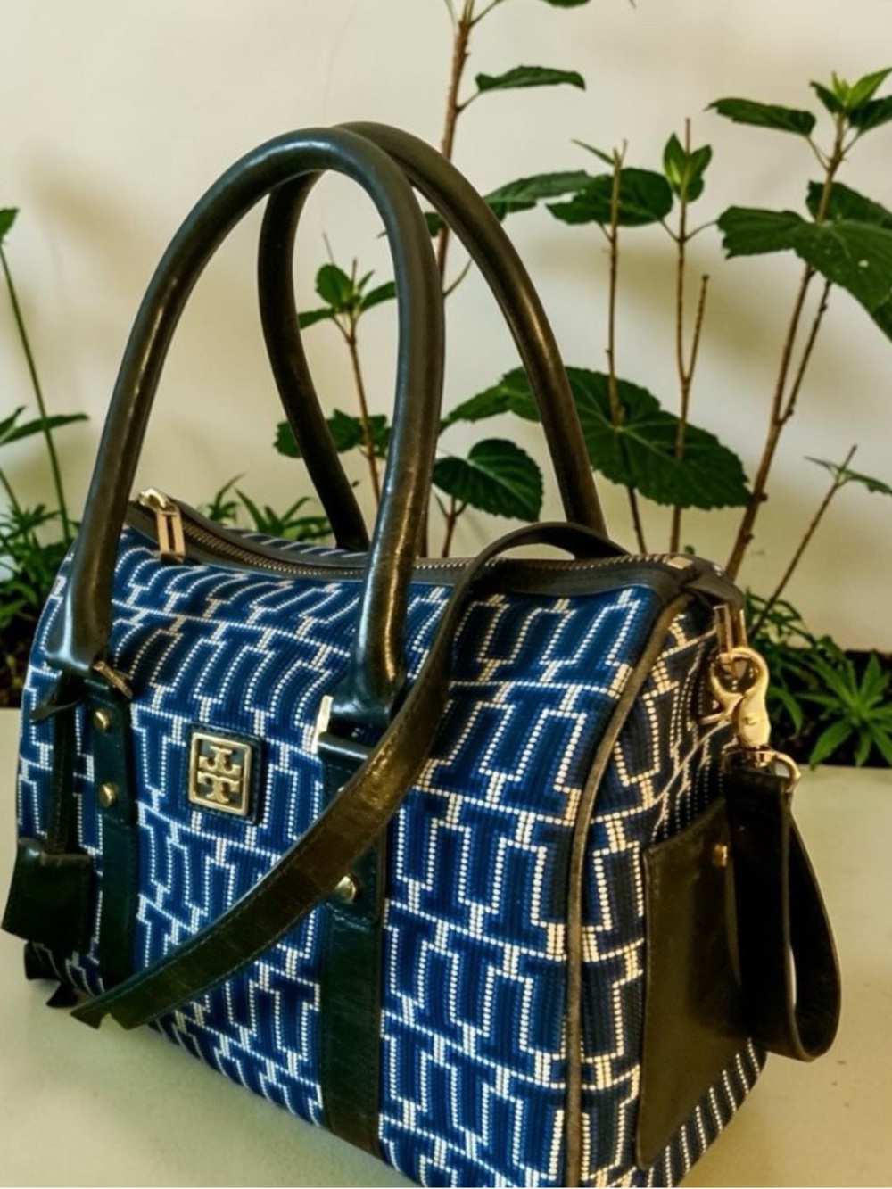 TORY BURCH VINTAGE GEO-T NEEDLEPOINT LOGO SATCHEL/CROSSBODY BAG